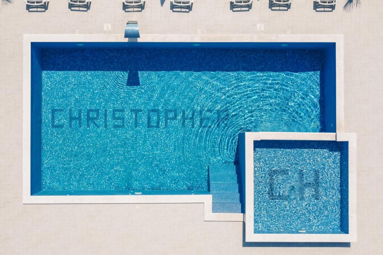 Christopher'S Apartments Ülgün Dış mekan fotoğraf